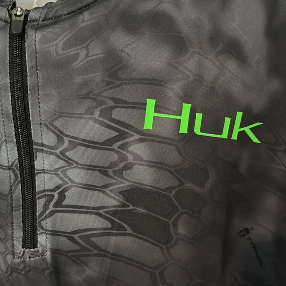 Huk - Picture 3 of 4